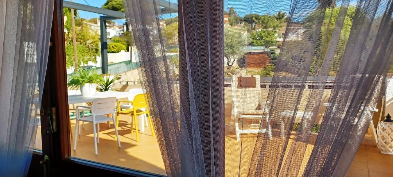 شقة Agradable Casa Con Terraza En S'Agaro سان فيليو ذي غيشولس المظهر الخارجي الصورة